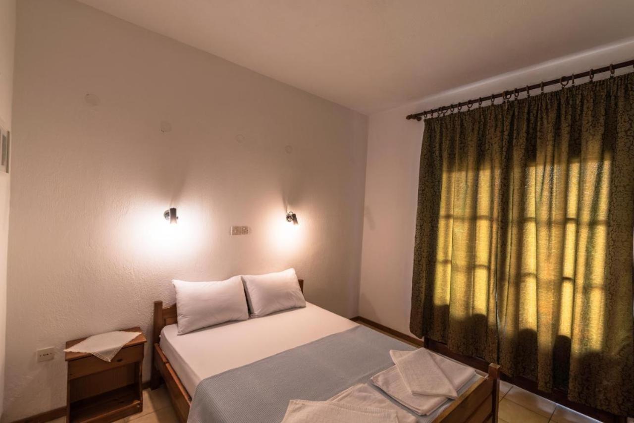 Olive Studios And Apartments สกาลา โปเตมิอัส ภายนอก รูปภาพ